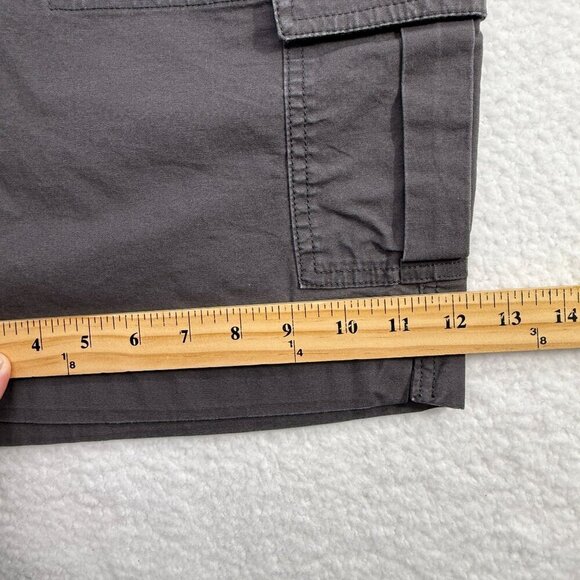 LL Bean Womens 14 Favorite Fit Cargo Shorts Gray Hiking Outdoors Gorpcore Preppy - Picture 11 of 11